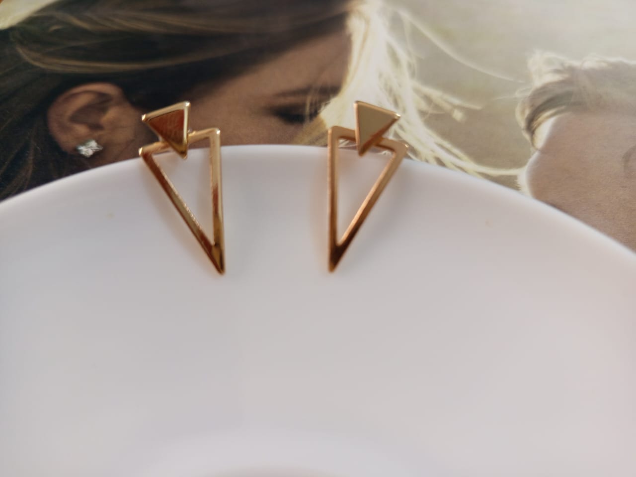 Chic Minimalist Triangle Design Earrings