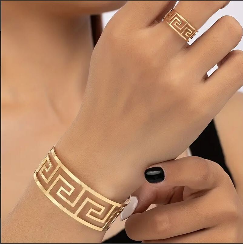 Golden-Tone Bracelet and Ring Set