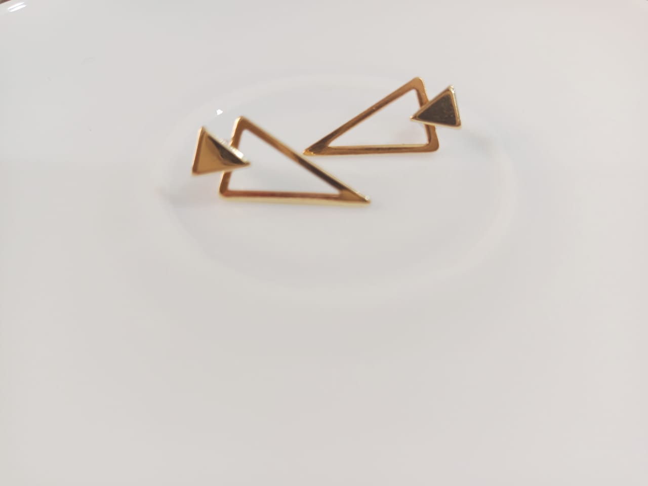 Chic Minimalist Triangle Design Earrings