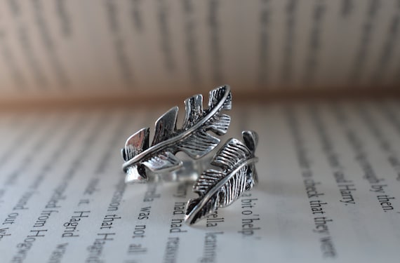 Silvery Plated Creative Leaf Finger Ring